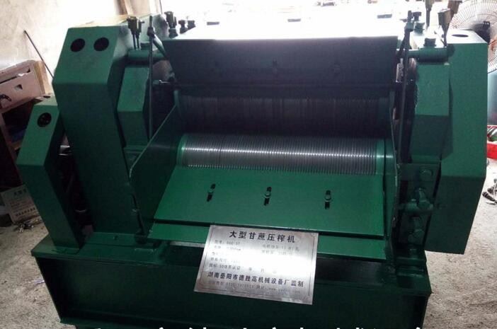 Sugarcane Juicing Machine