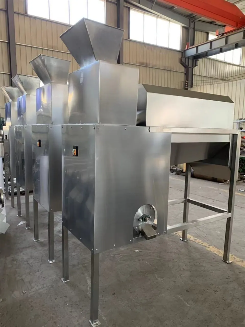 High Production Capacity Passion Fruit Juicer Seeds Extractor Machine factory